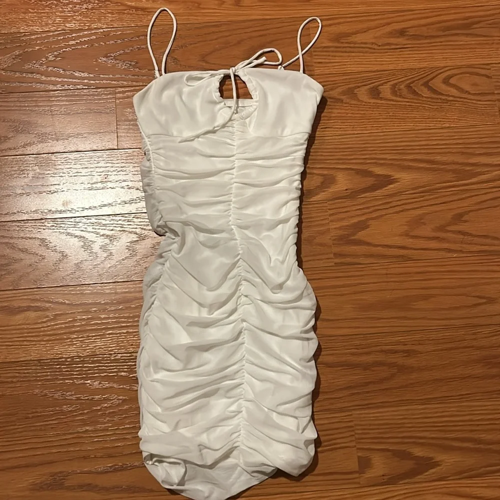 Princess Polly Sassy mini dress 0 - Picture 3 of 10